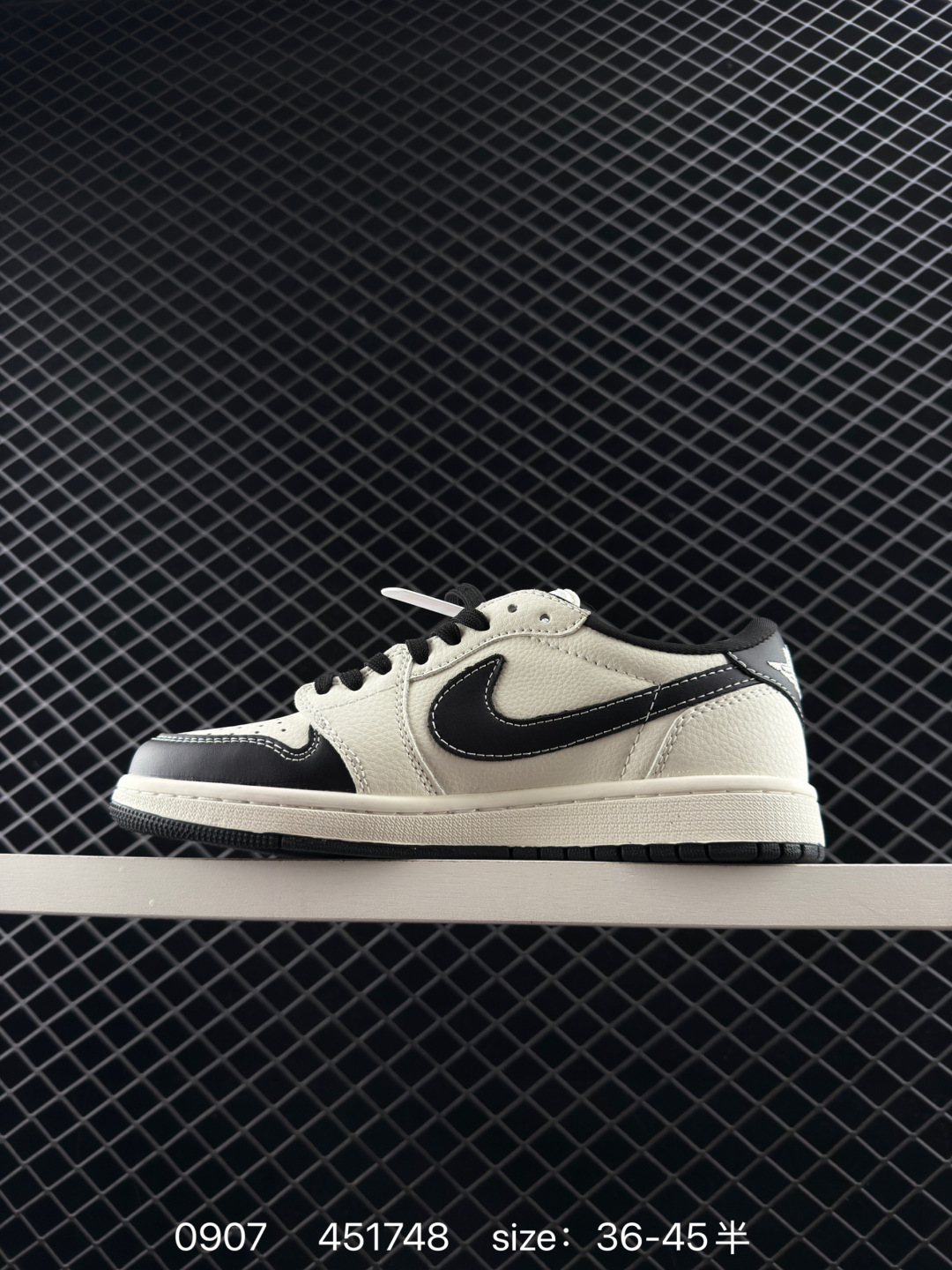 Travis Scott x Air Jordan 1 ” Reverse Mocha “